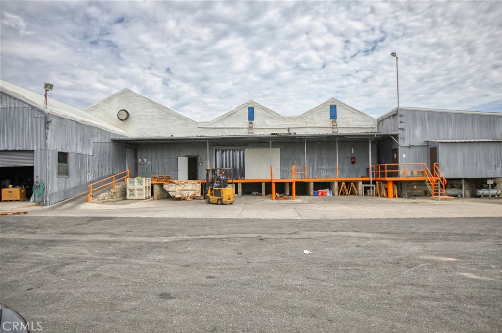 1730 Railroad Street Property Photo 20
