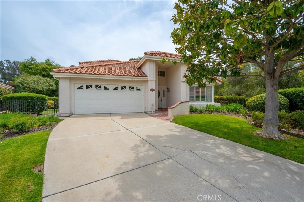 690 Woodgreen Way Property Photo