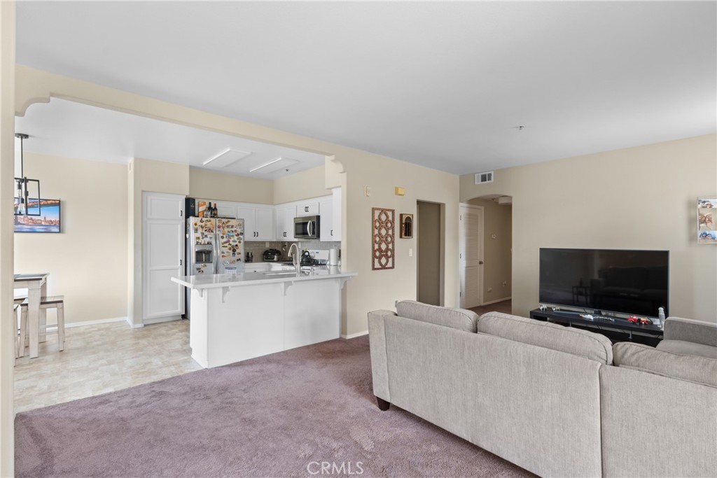 310 E Mccoy Lane 2k Property Photo 10