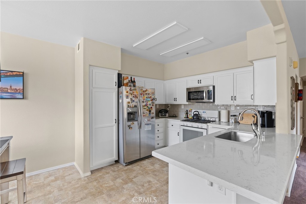 310 E Mccoy Lane 2k Property Photo 14