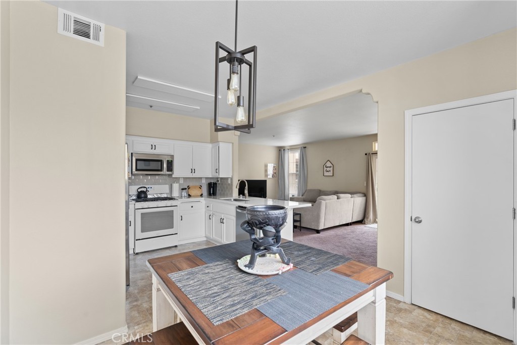 310 E Mccoy Lane 2k Property Photo 16