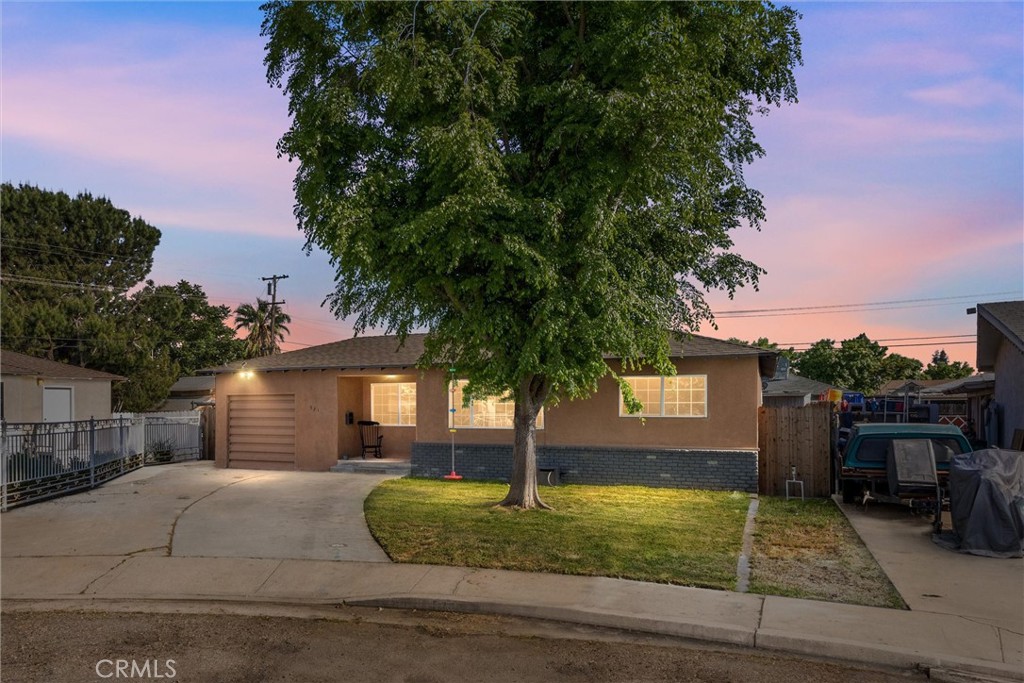 521 Rainbow Court Property Photo