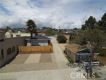 1218 1220 E Grand Avenue Property Photo 4