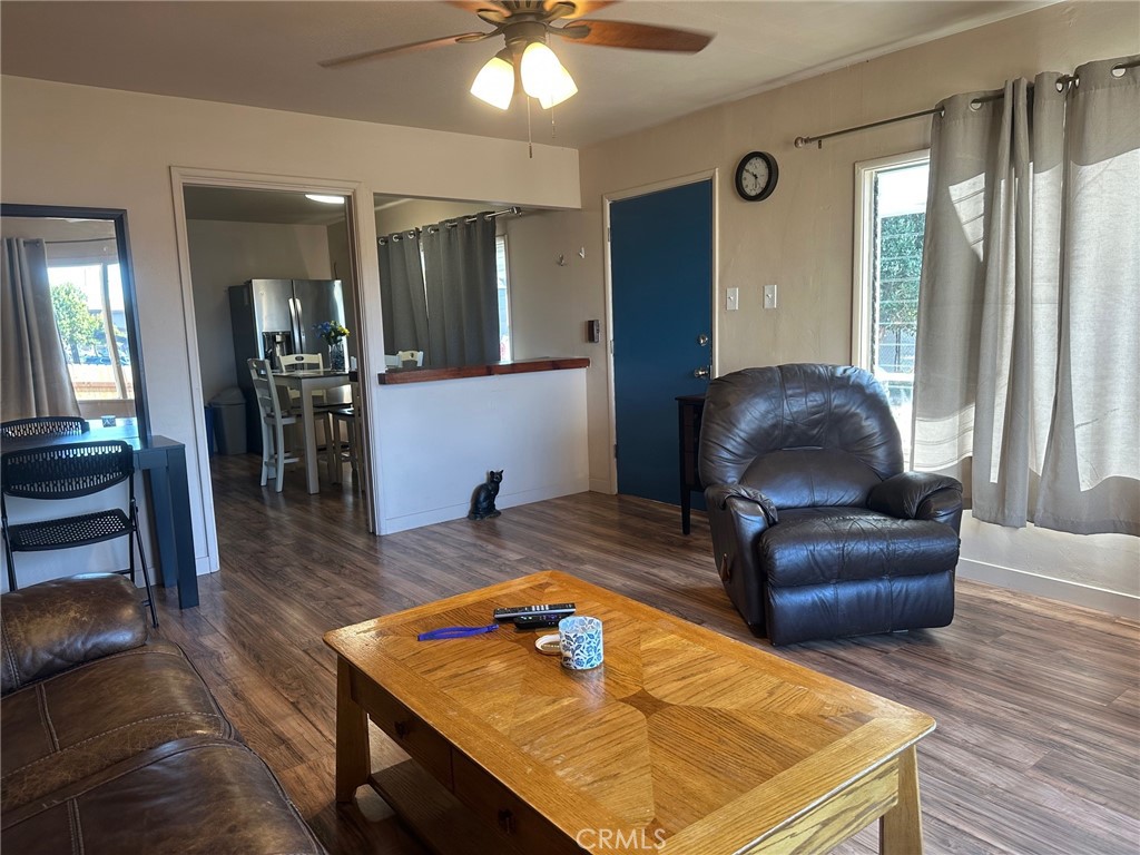 1218 1220 E Grand Avenue Property Photo 25
