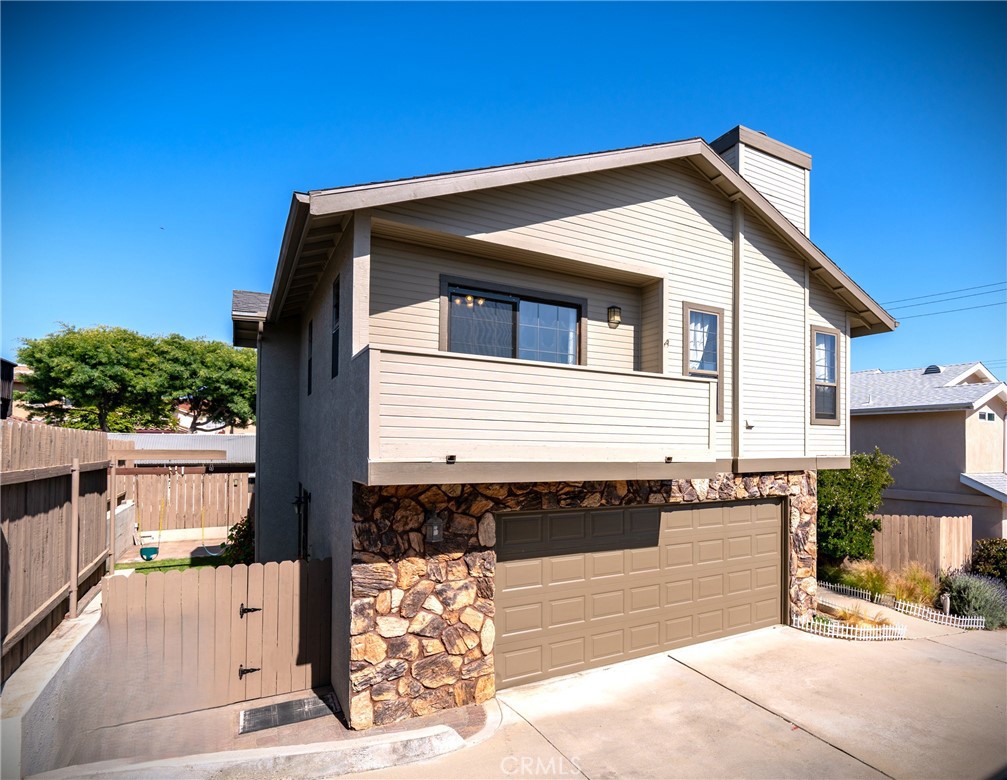 1697 Newport Avenue Property Photo 1