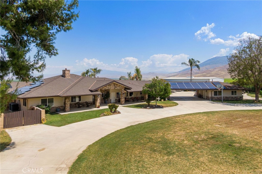 38792 Comanche Point Road Property Photo 1