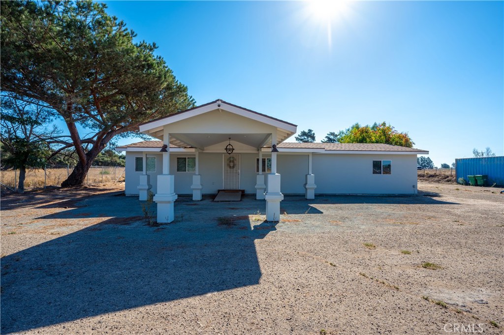 840 S Oak Glen Avenue Property Photo