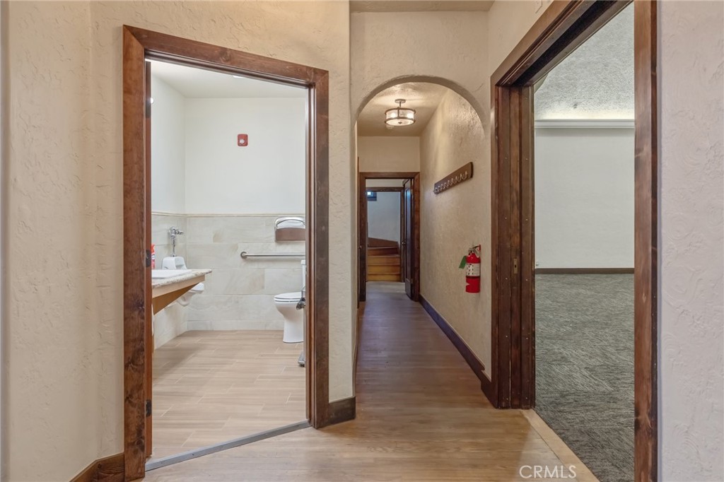 128 S E Street Property Photo 30