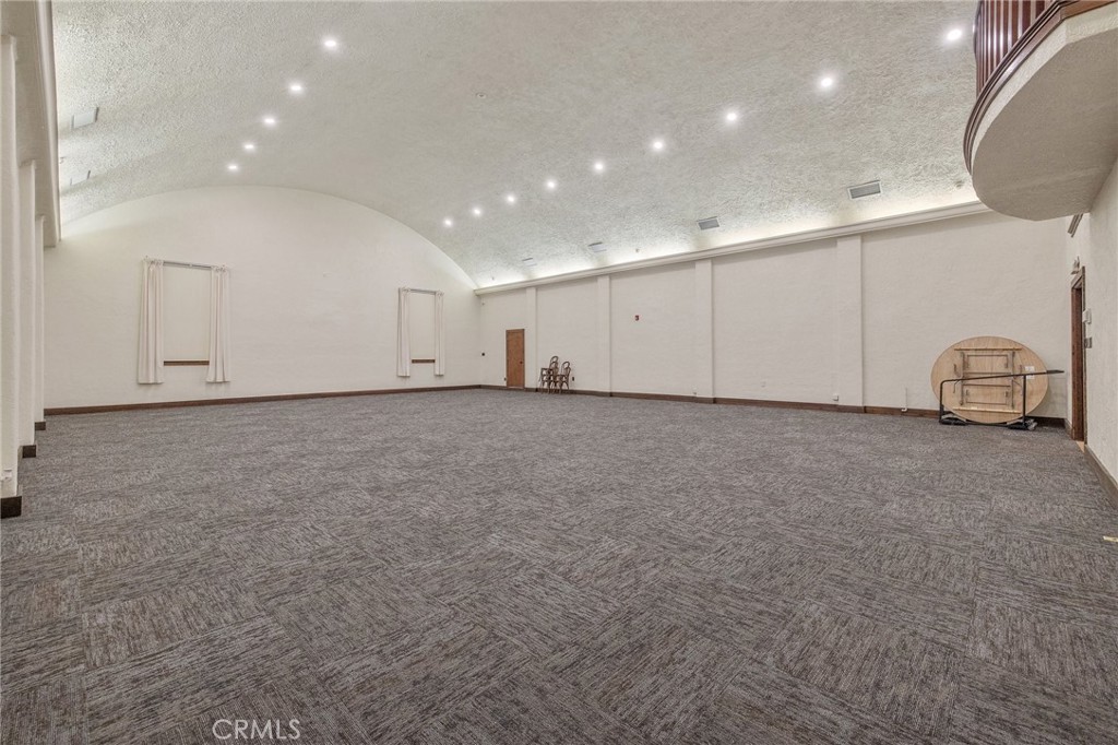 128 S E Street Property Photo 35