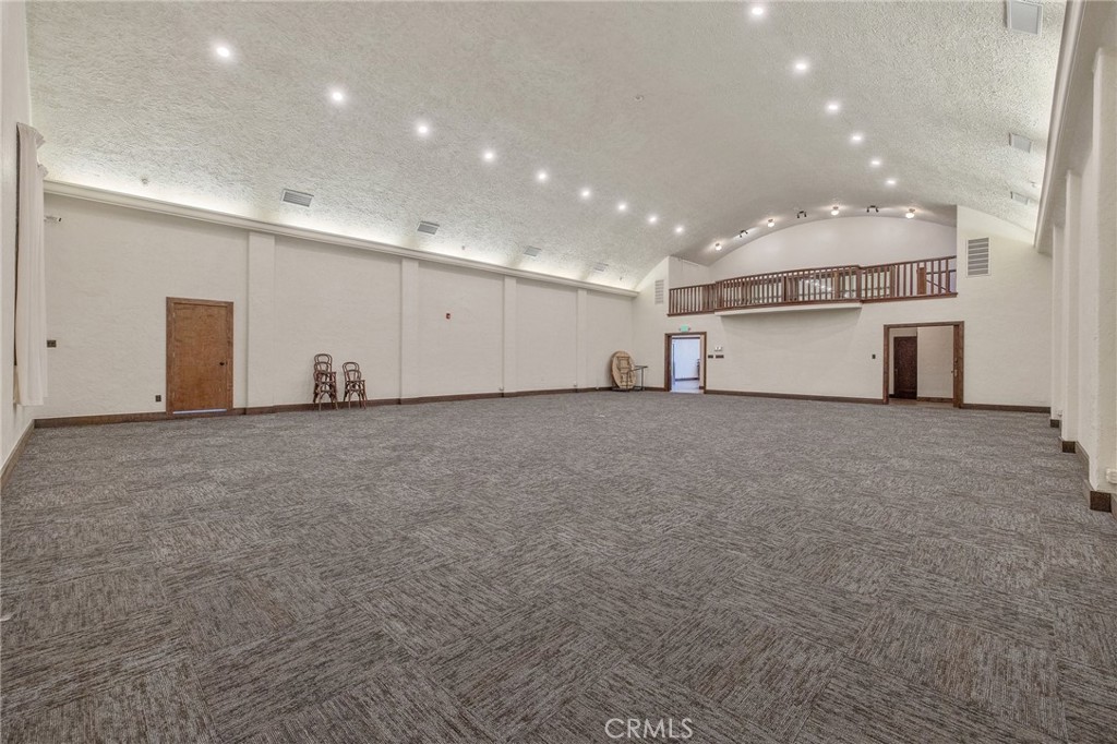 128 S E Street Property Photo 36