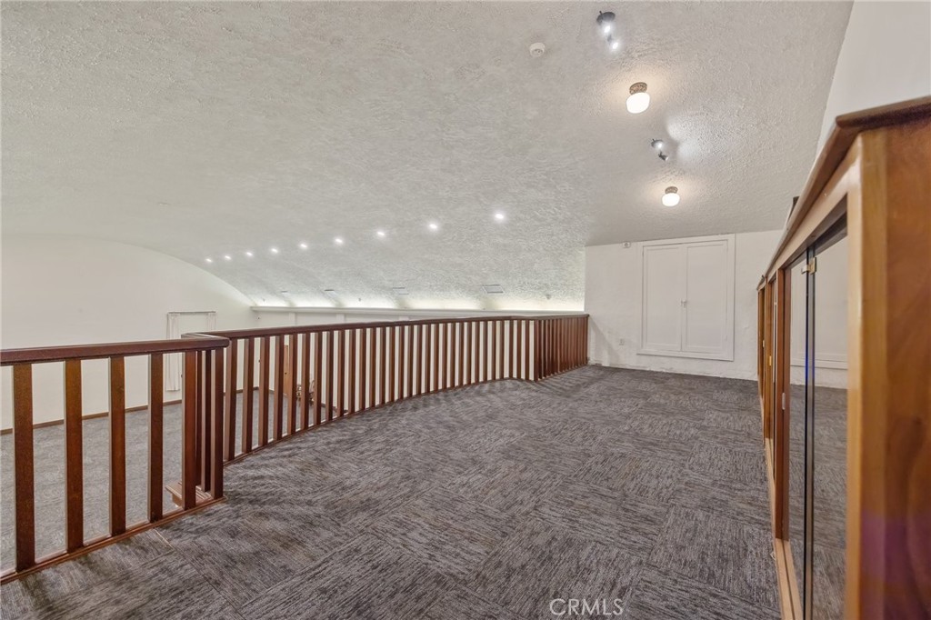128 S E Street Property Photo 43