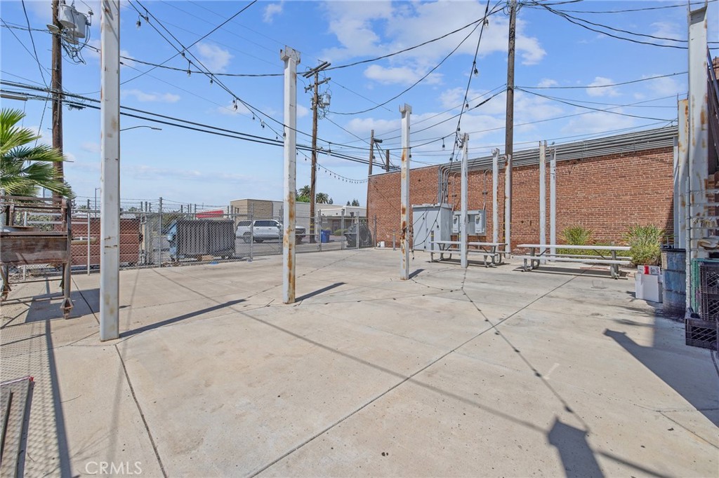 128 S E Street Property Photo 47