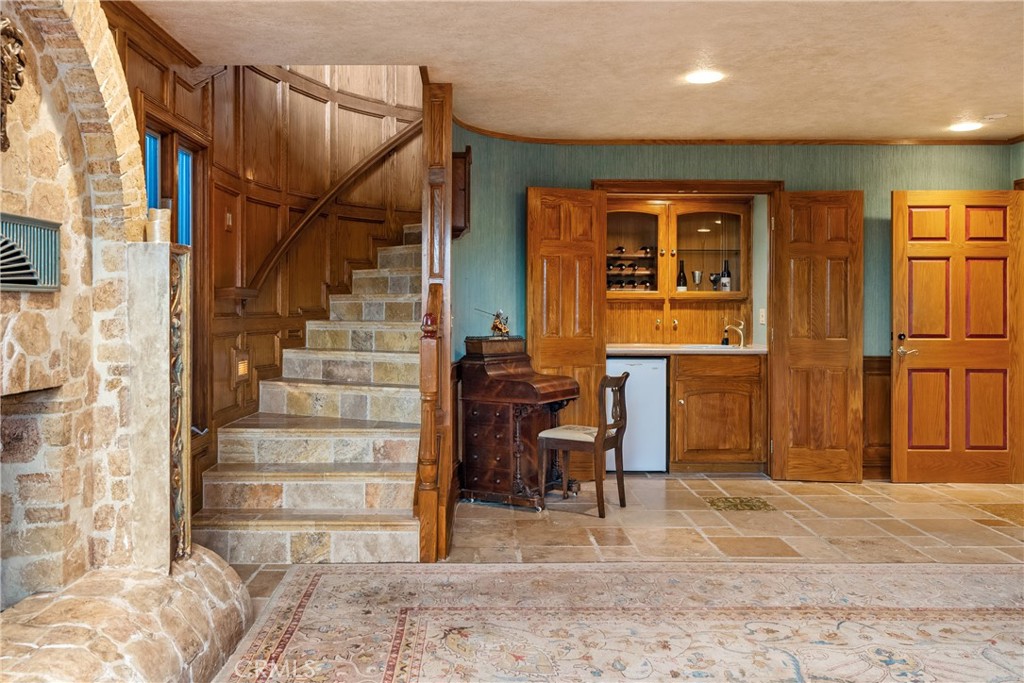 2743 Rodman Drive Property Photo 45