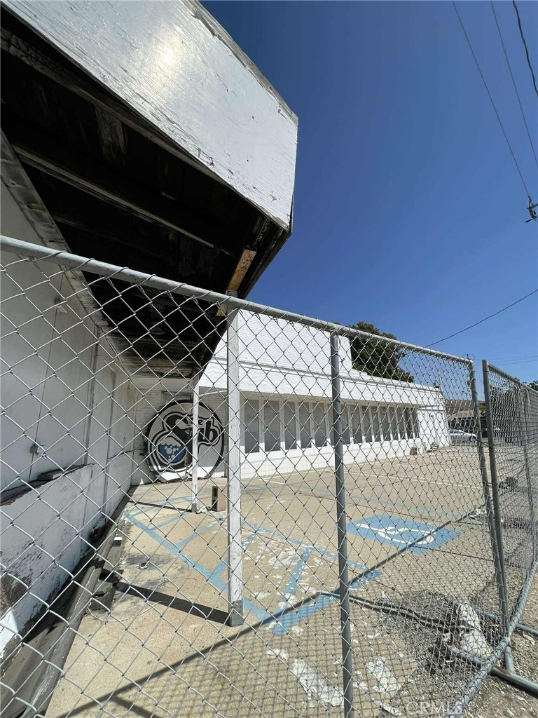 283 Higuera Street Property Photo 6