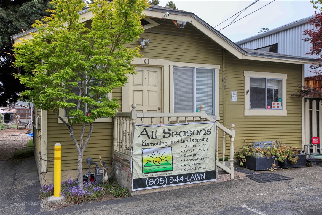 1165 1167 E Grand Avenue Property Photo 2