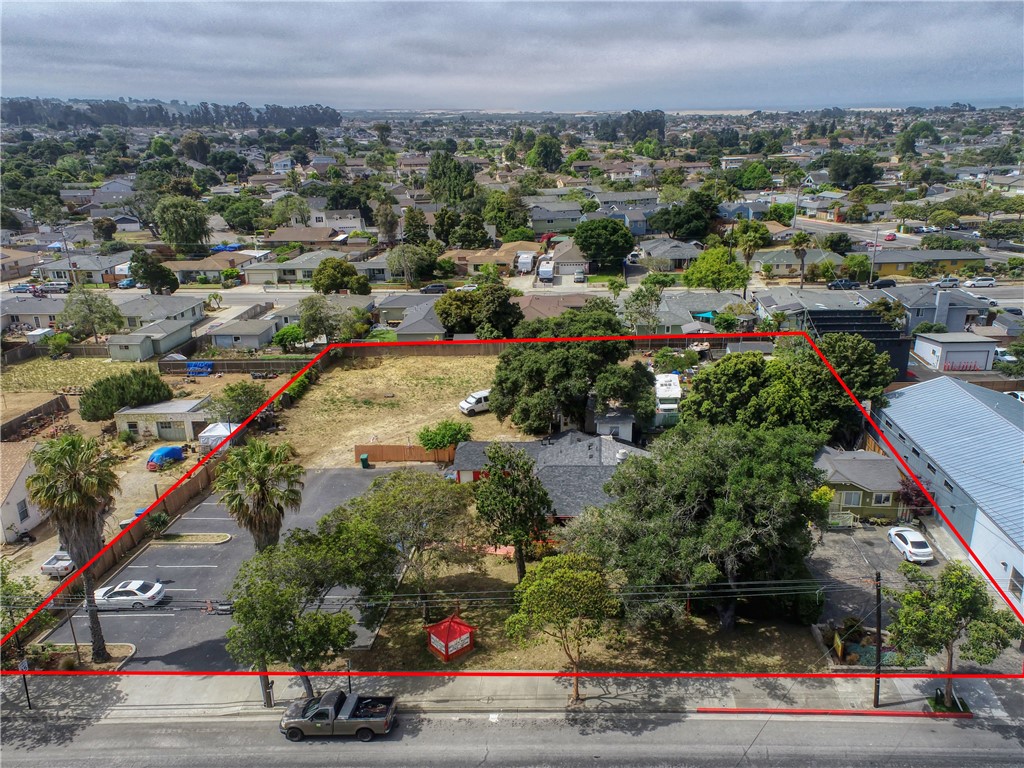 1165 1167 E Grand Avenue Property Photo 36