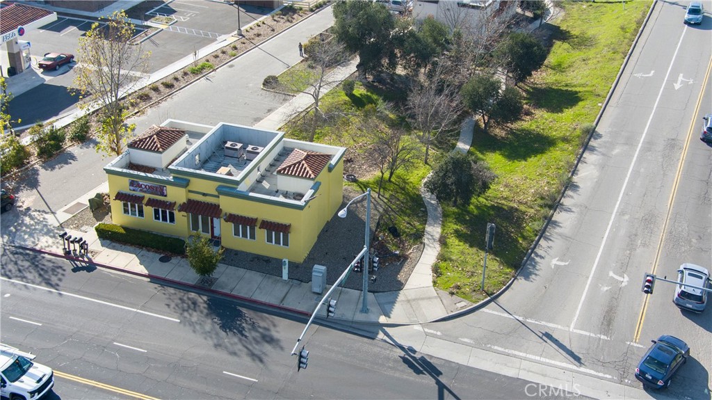 9520 El Camino Real Property Photo 4