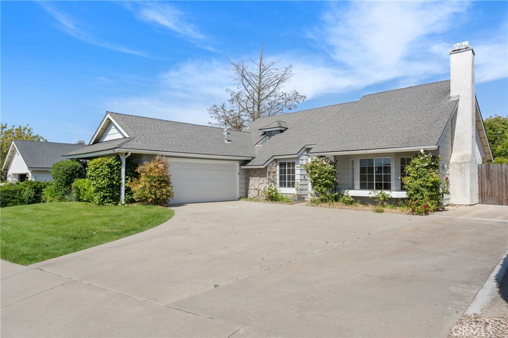 4696 Hartnell Road Property Photo 1
