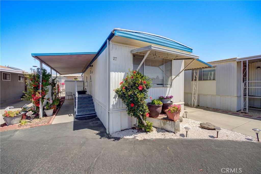 1095 W Mccoy Lane 27