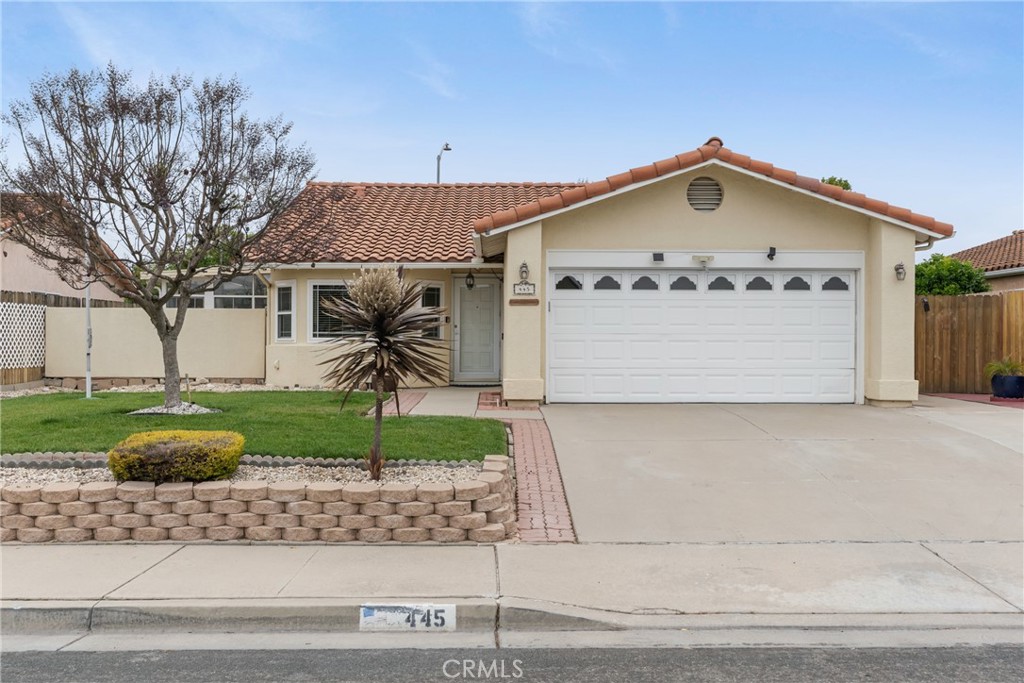 445 El Nido Court Property Photo 1