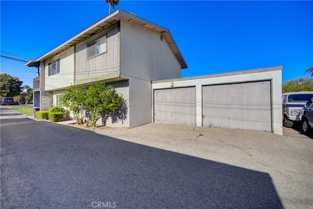 866 Brighton Avenue Property Photo 1