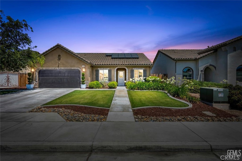 5912 Blue Spruce Avenue Property Photo 1