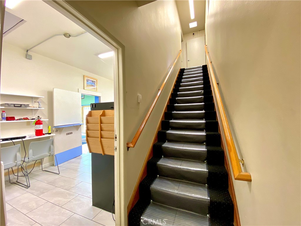 414 N H Street Property Photo 7