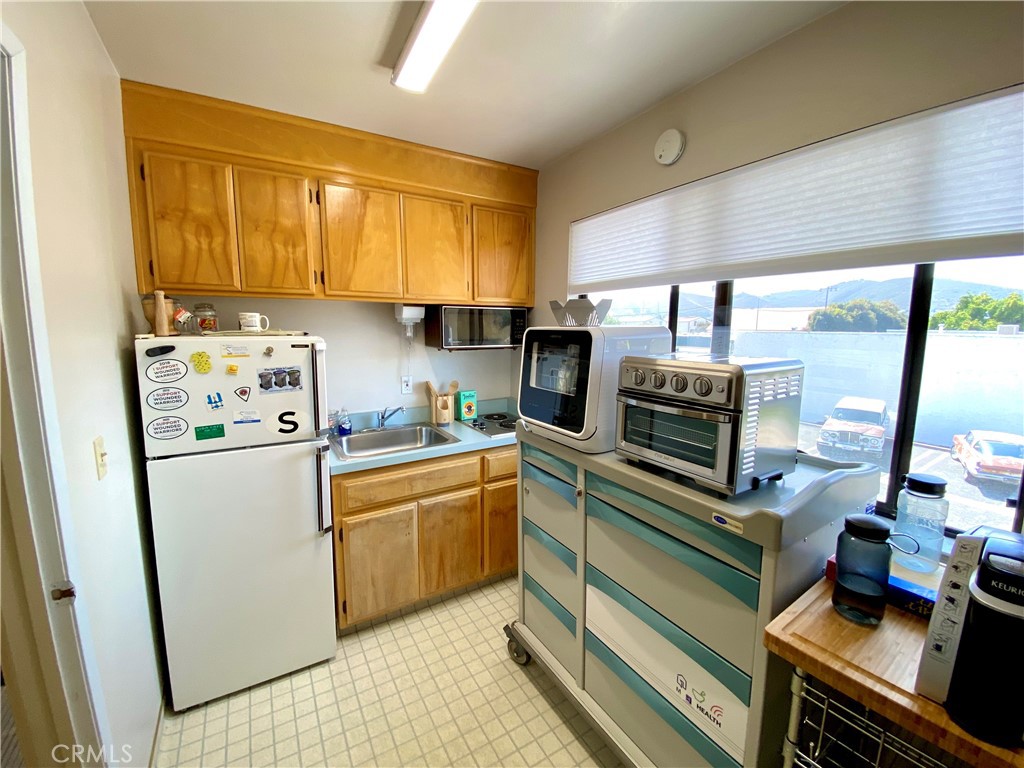 414 N H Street Property Photo 10