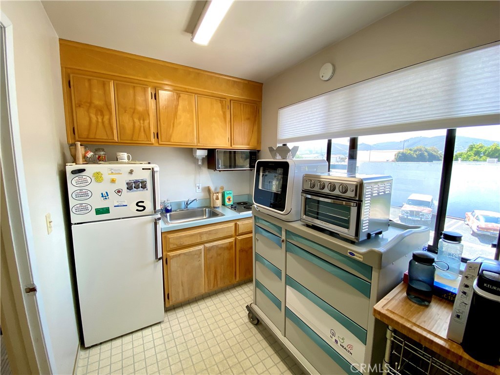 414 N H Street Property Photo 10