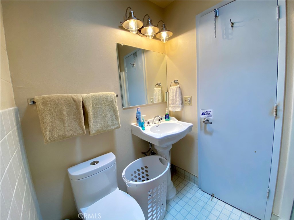 414 N H Street Property Photo 15