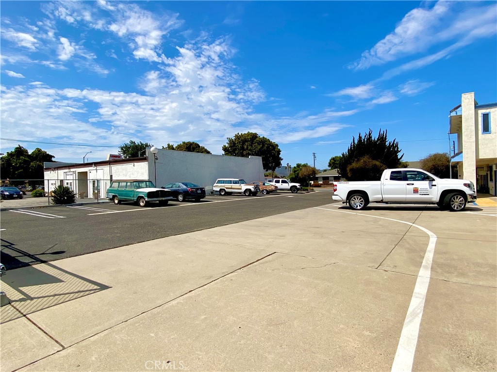 414 N H Street Property Photo 28