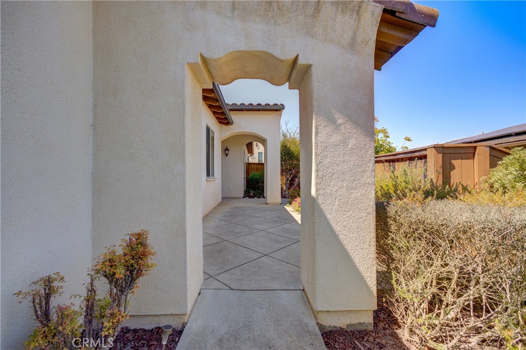 5765 Oak Pass Lane Property Photo 1