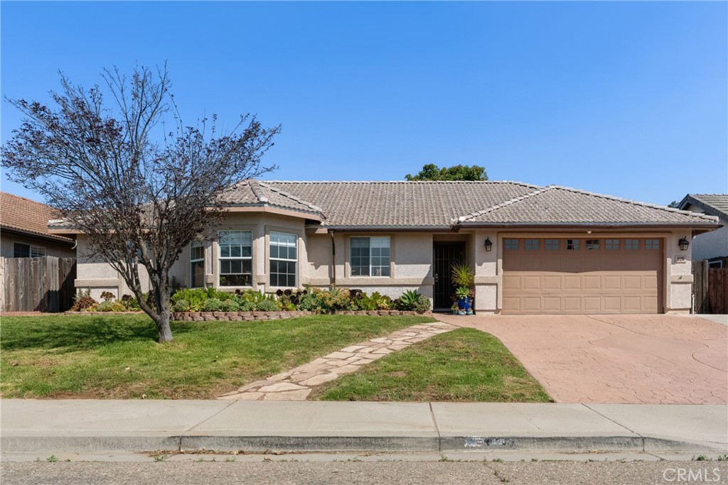 825 Rosana Place Property Photo 1