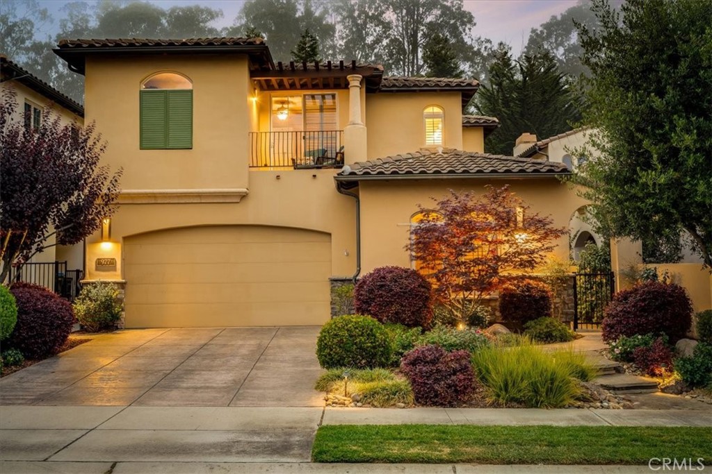 977 Jacqueline Place Property Photo 1
