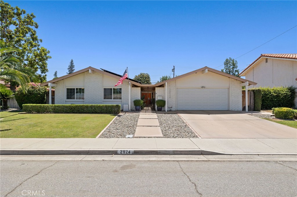 2924 Elm Street Property Photo 1