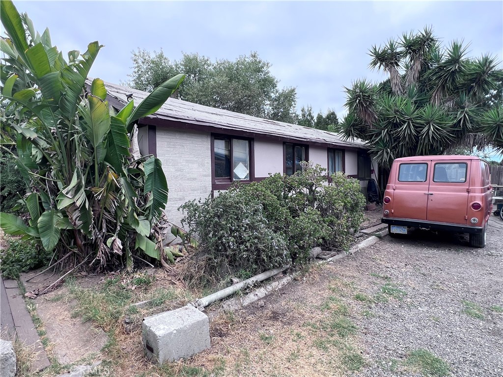 413 West Street Property Photo 2