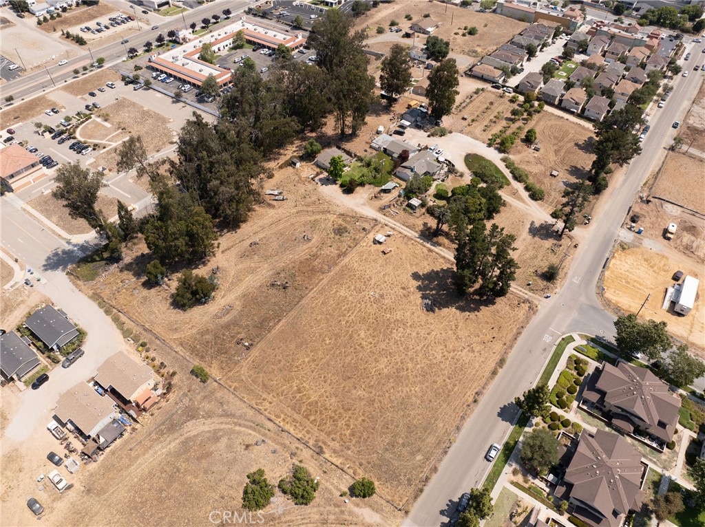 680 Hill Street Property Photo 13