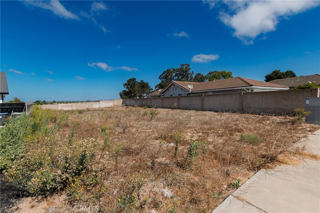 827 Firefox Drive Property Photo 10