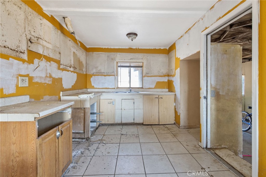 1692 N Beverly Property Photo 15