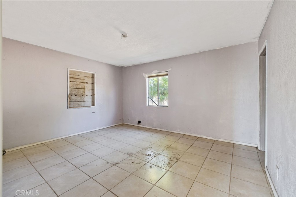 1692 N Beverly Property Photo 22