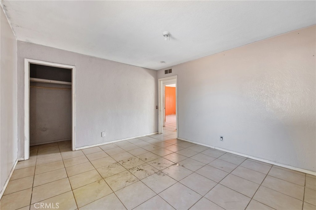 1692 N Beverly Property Photo 23