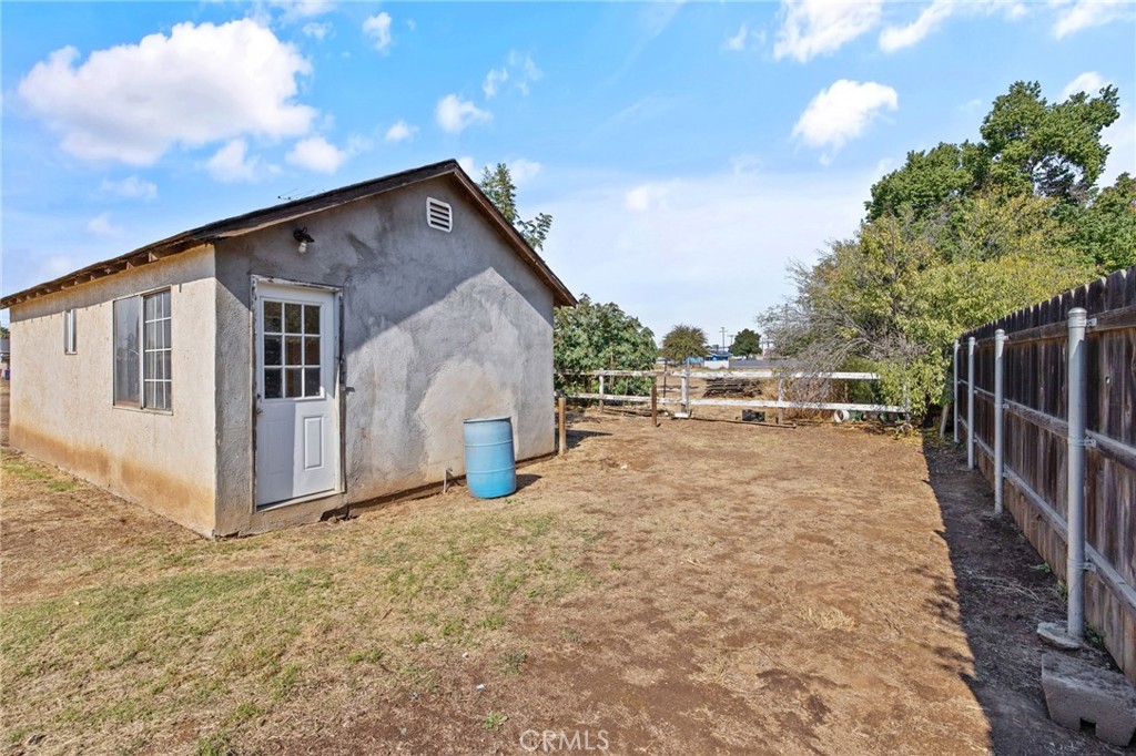 1692 N Beverly Property Photo 33