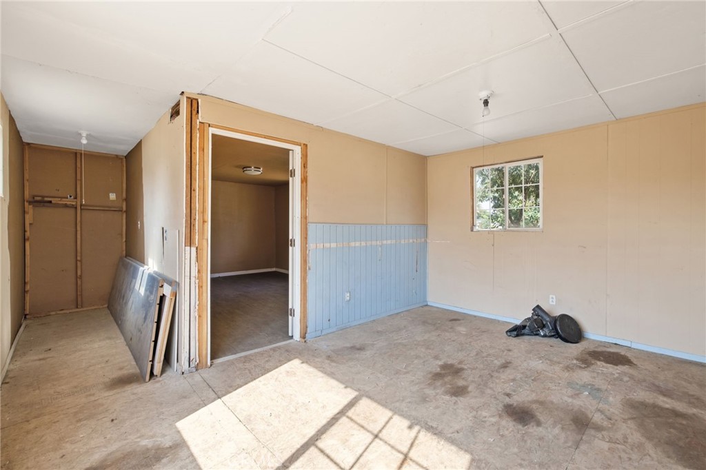 1692 N Beverly Property Photo 34