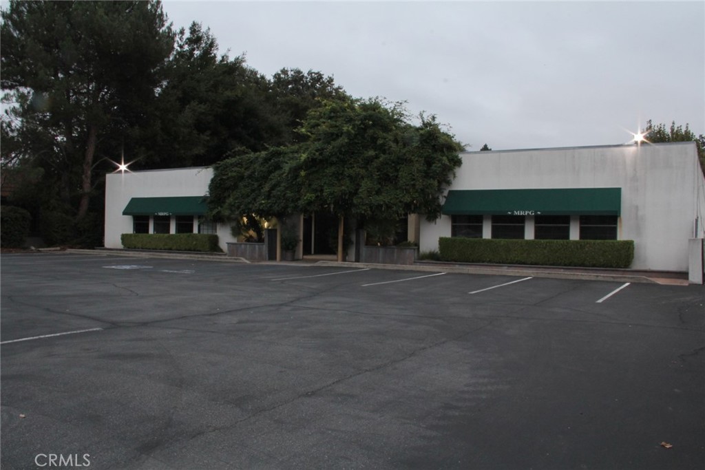 8655 Morro Road Property Photo 2