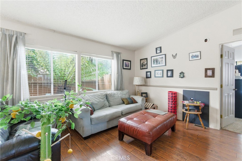 2170 Avenida Redondo Property Photo 4
