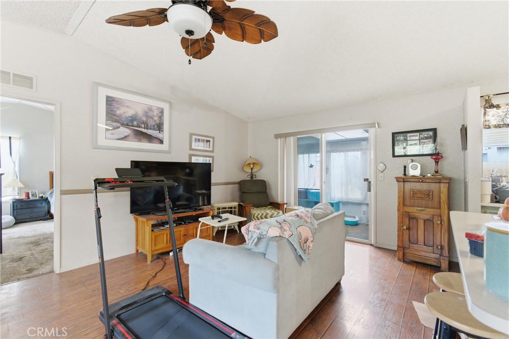 2170 Avenida Redondo Property Photo 10