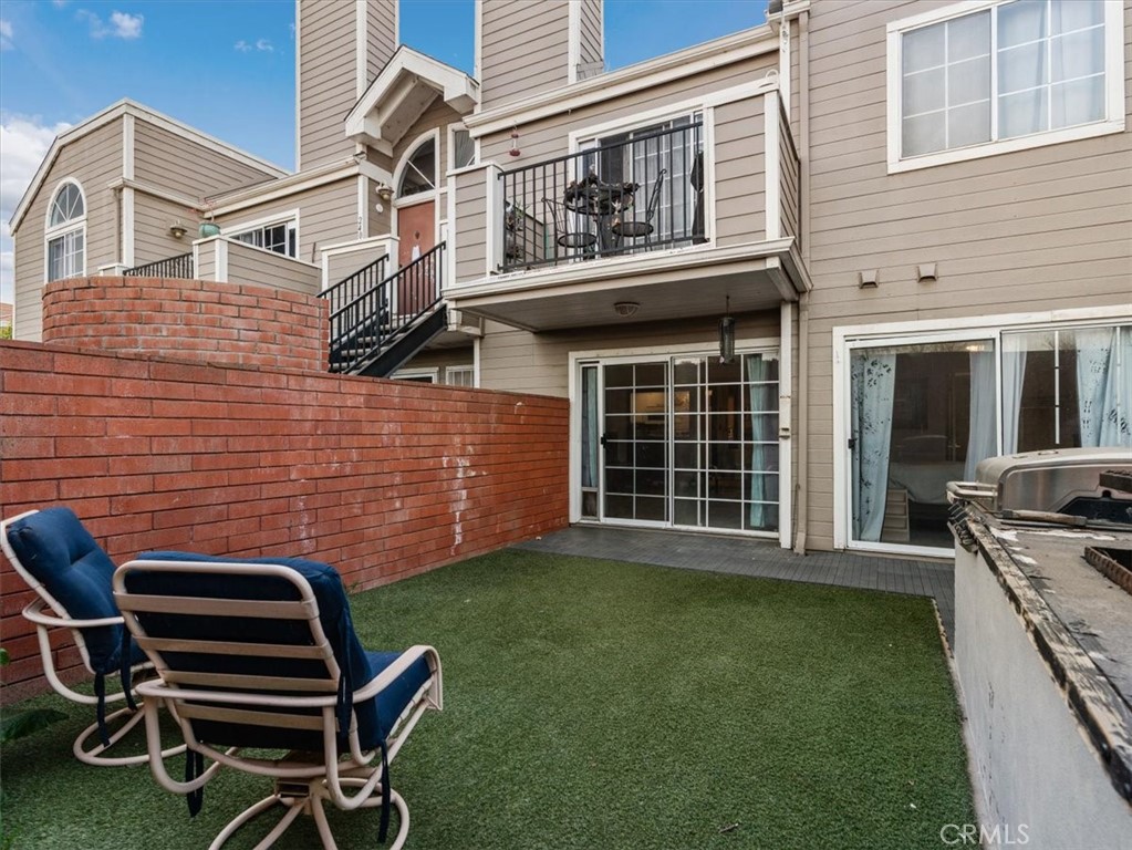 2403 Country Property Photo 4