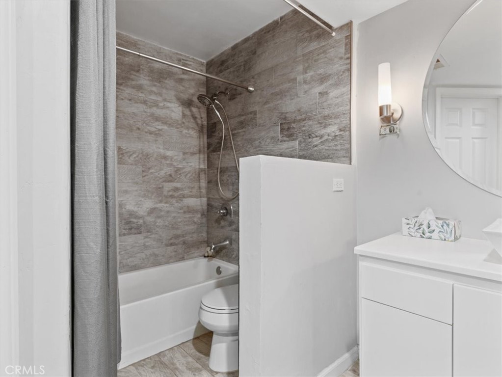 2403 Country Property Photo 19