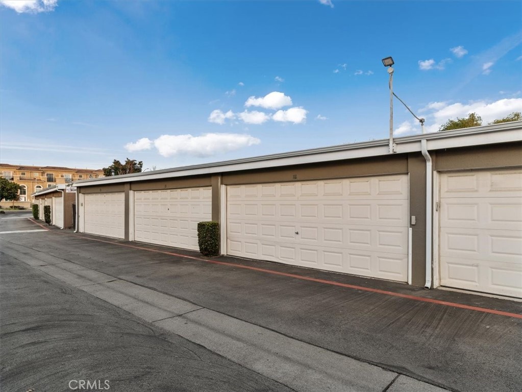 2403 Country Property Photo 24