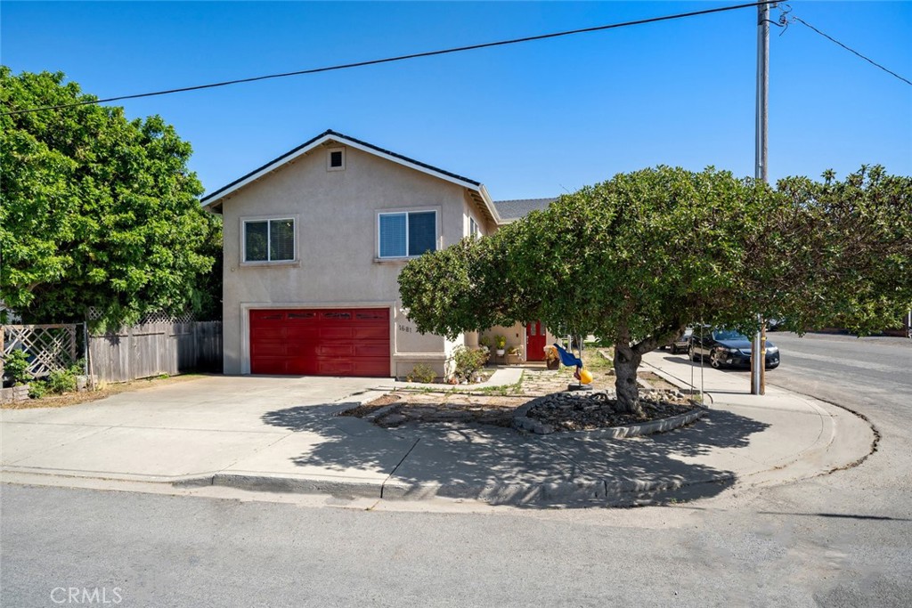 1681 Ocean Property Photo 2